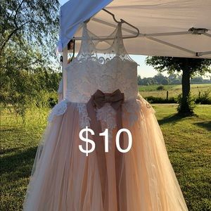 Girls dress size 8/10